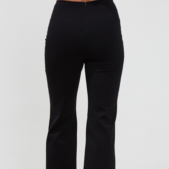 🎁 NWOT ~ A Closet Staple!Black Fitted Pants, hidden back Zipper, Boot Cut Flare - Picture 6 of 9